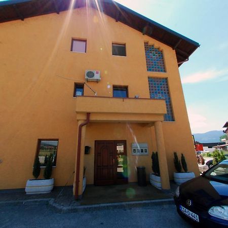 Hotel Arizona Sarajevo Lukavica Extérieur photo