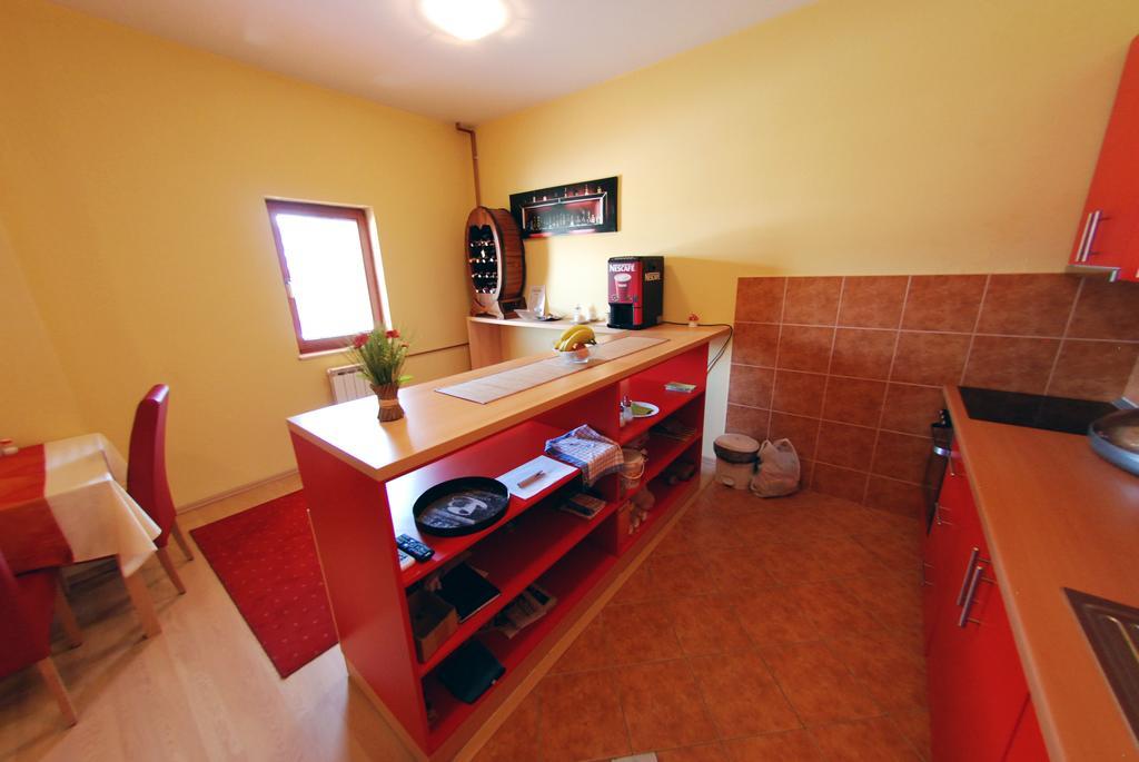 Hotel Arizona Sarajevo Lukavica Extérieur photo