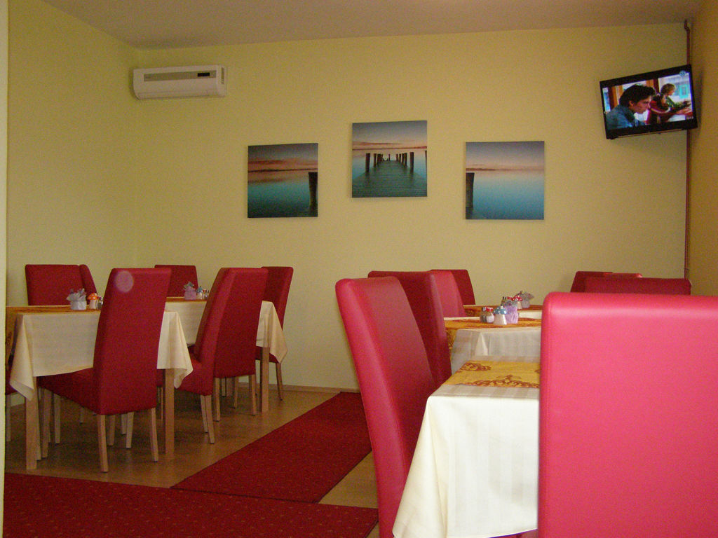 Hotel Arizona Sarajevo Lukavica Extérieur photo