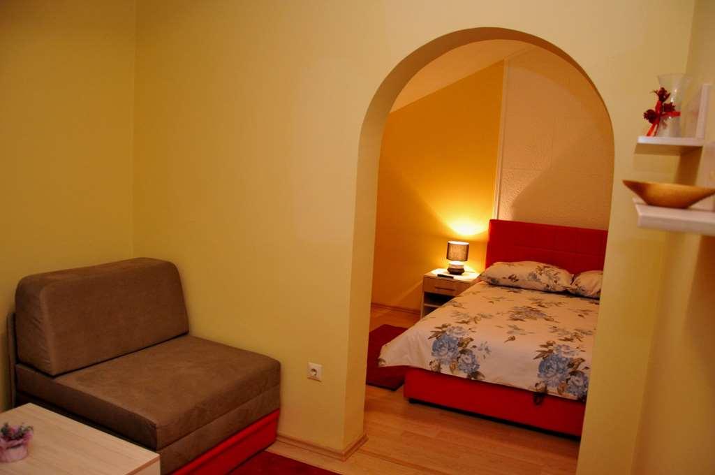 Hotel Arizona Sarajevo Lukavica Chambre photo